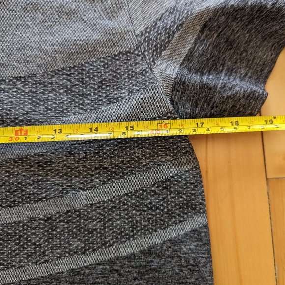 Men's Seamless T-Shirt - Picture 3 of 7